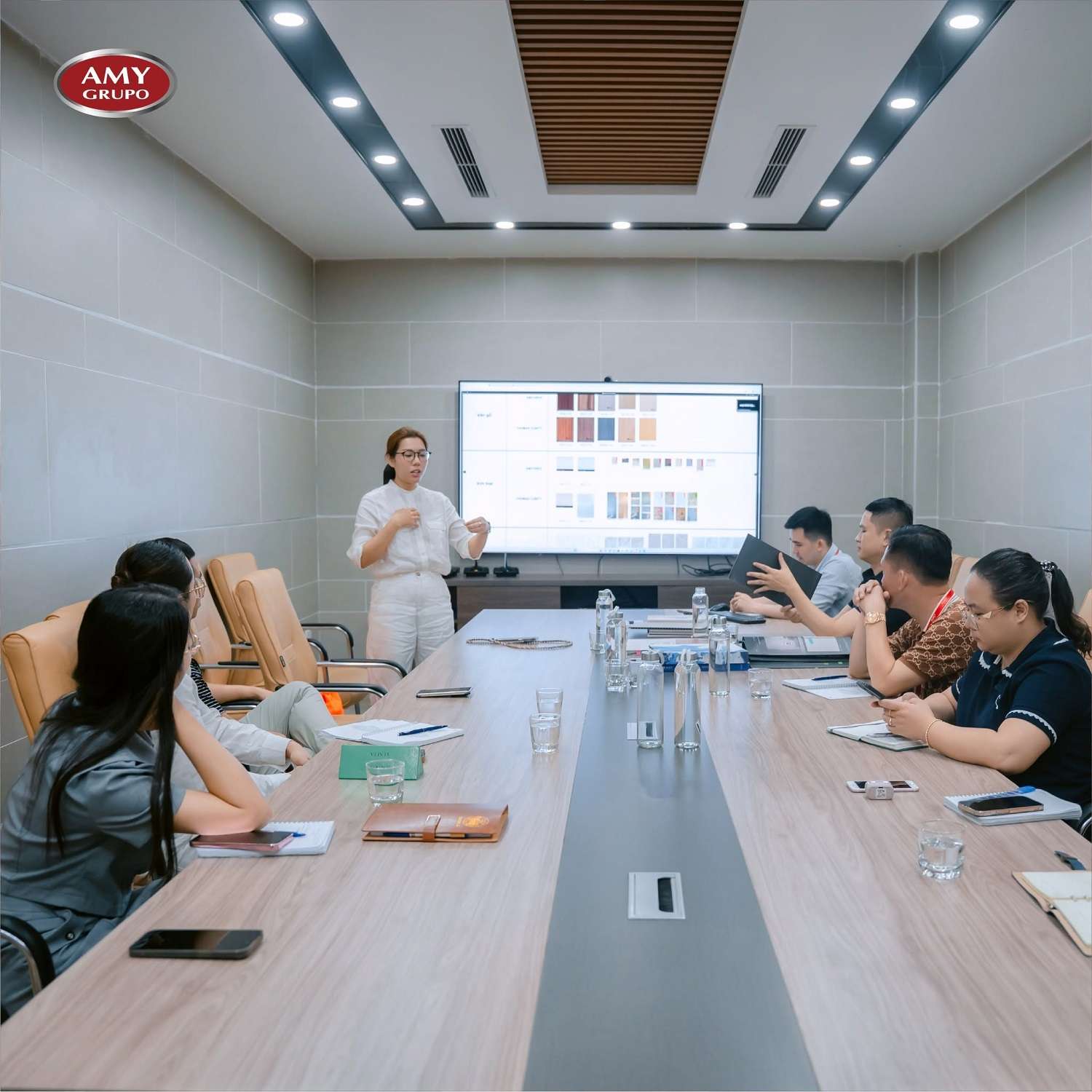 amy-elite-club-khoi-dau-tu-nang-luc-dong-hanh-bang-tri-thuc-2.jpg