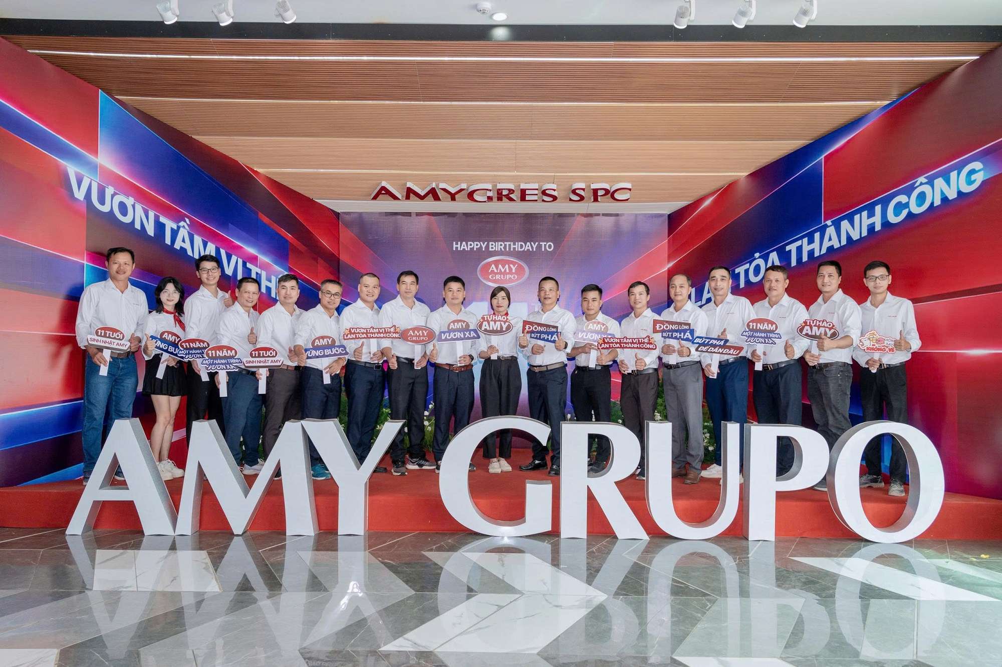 happy-birthday-amy-grupo-11-years-vuon-tam-vi-the-lan-toa-thanh-cong-15.jpg