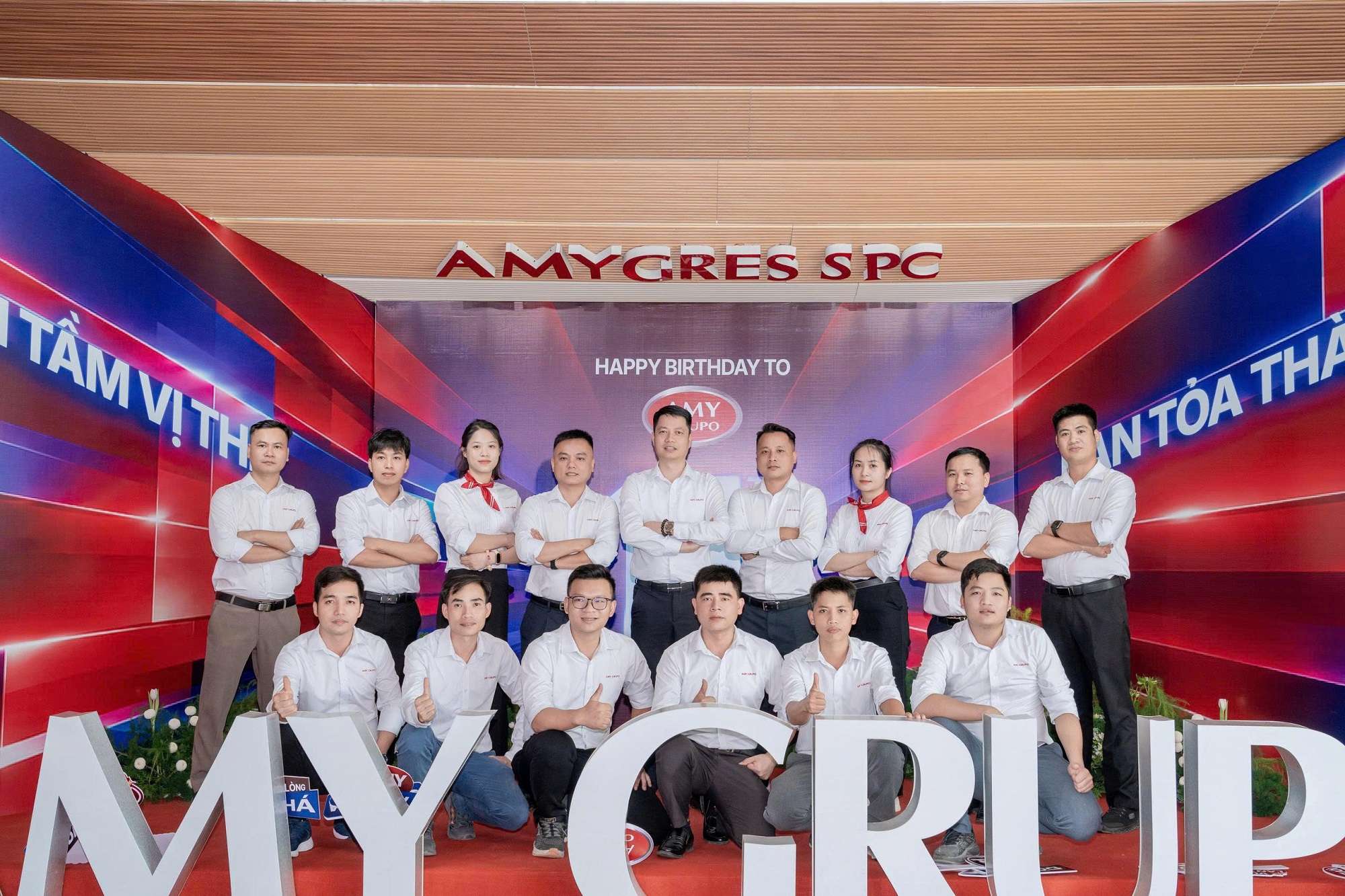 happy-birthday-amy-grupo-11-years-vuon-tam-vi-the-lan-toa-thanh-cong-16.jpg