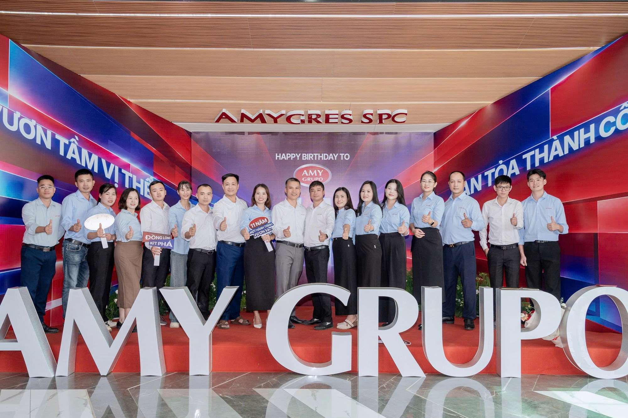 happy-birthday-amy-grupo-11-years-vuon-tam-vi-the-lan-toa-thanh-cong-18.jpg