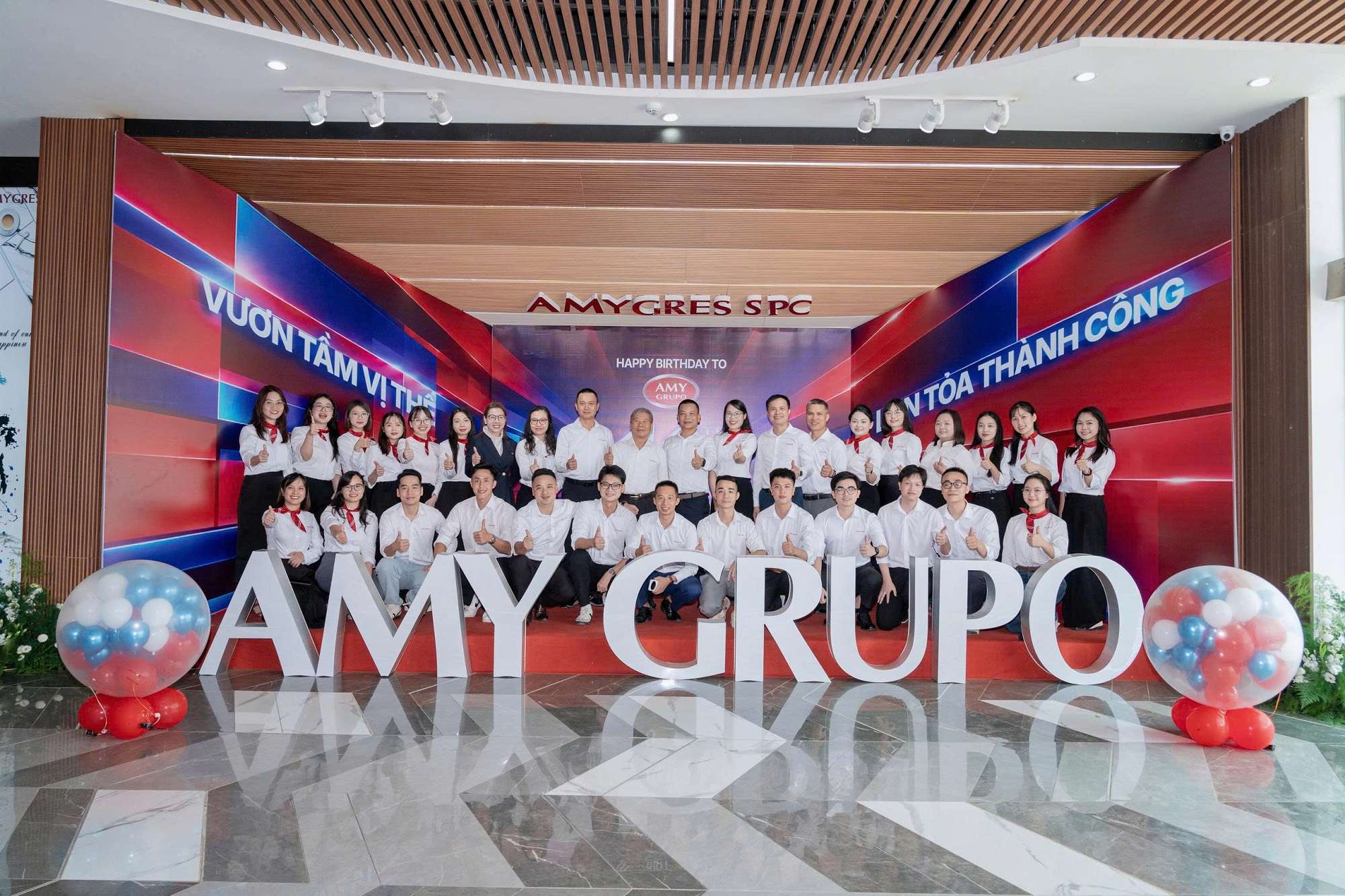 happy-birthday-amy-grupo-11-years-vuon-tam-vi-the-lan-toa-thanh-cong-24.jpg