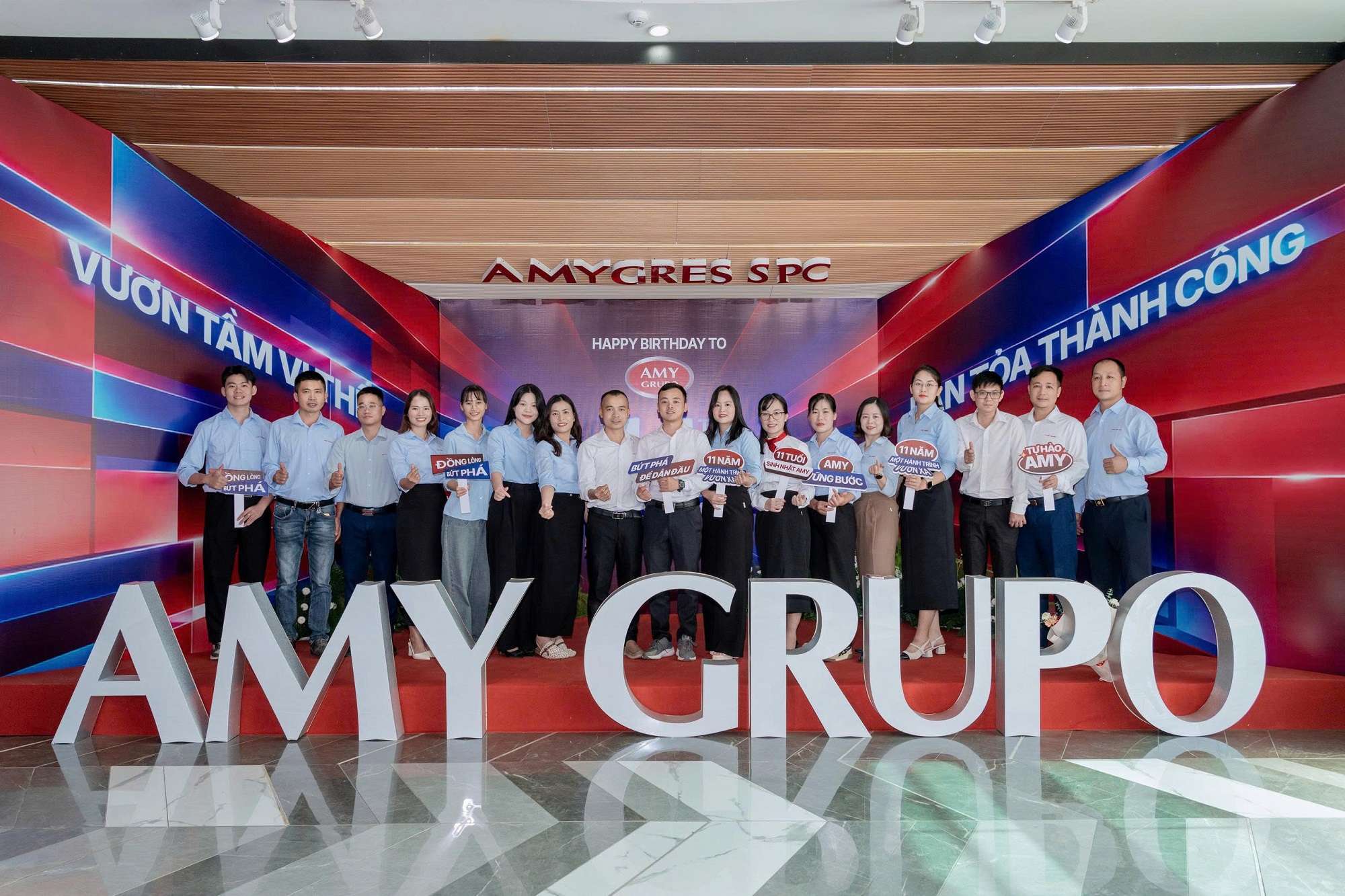 happy-birthday-amy-grupo-11-years-vuon-tam-vi-the-lan-toa-thanh-cong-7.jpg