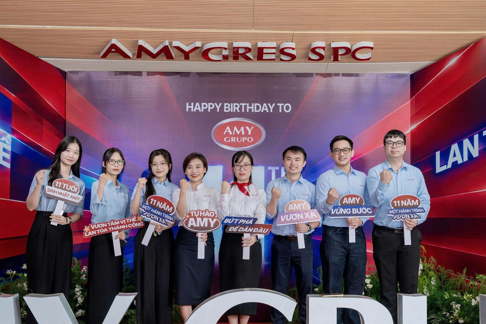 happy-birthday-amy-grupo-11-years-vuon-tam-vi-the-lan-toa-thanh-cong-9.jpg