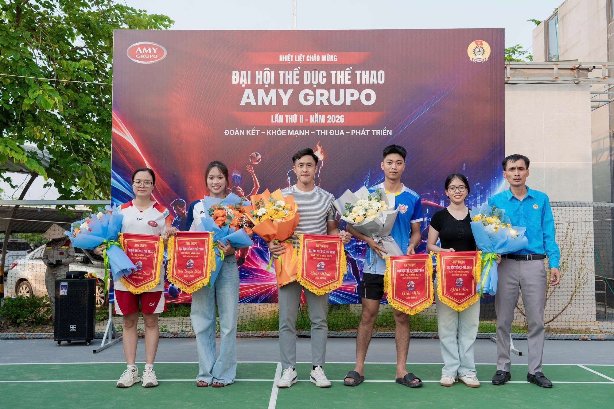 khep-lai-mot-mua-dai-hoi-the-thao-bung-nang-luong-amy-1.jpg