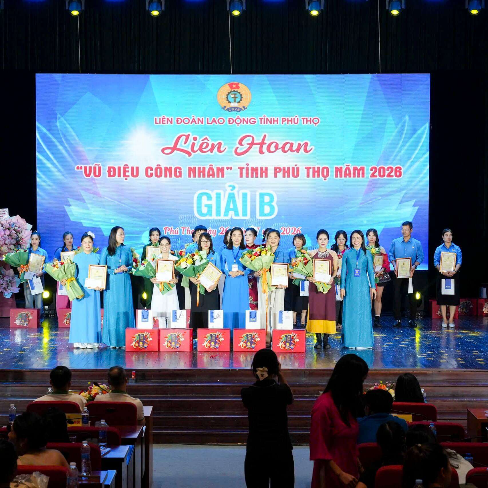 amy-grupo-toa-sang-tai-hoi-thi-an-toan-ve-sinh-vien-gioi-va-lien-hoan-vu-dieu-cong-nhan-tinh-phu-tho-2026-5.jpg