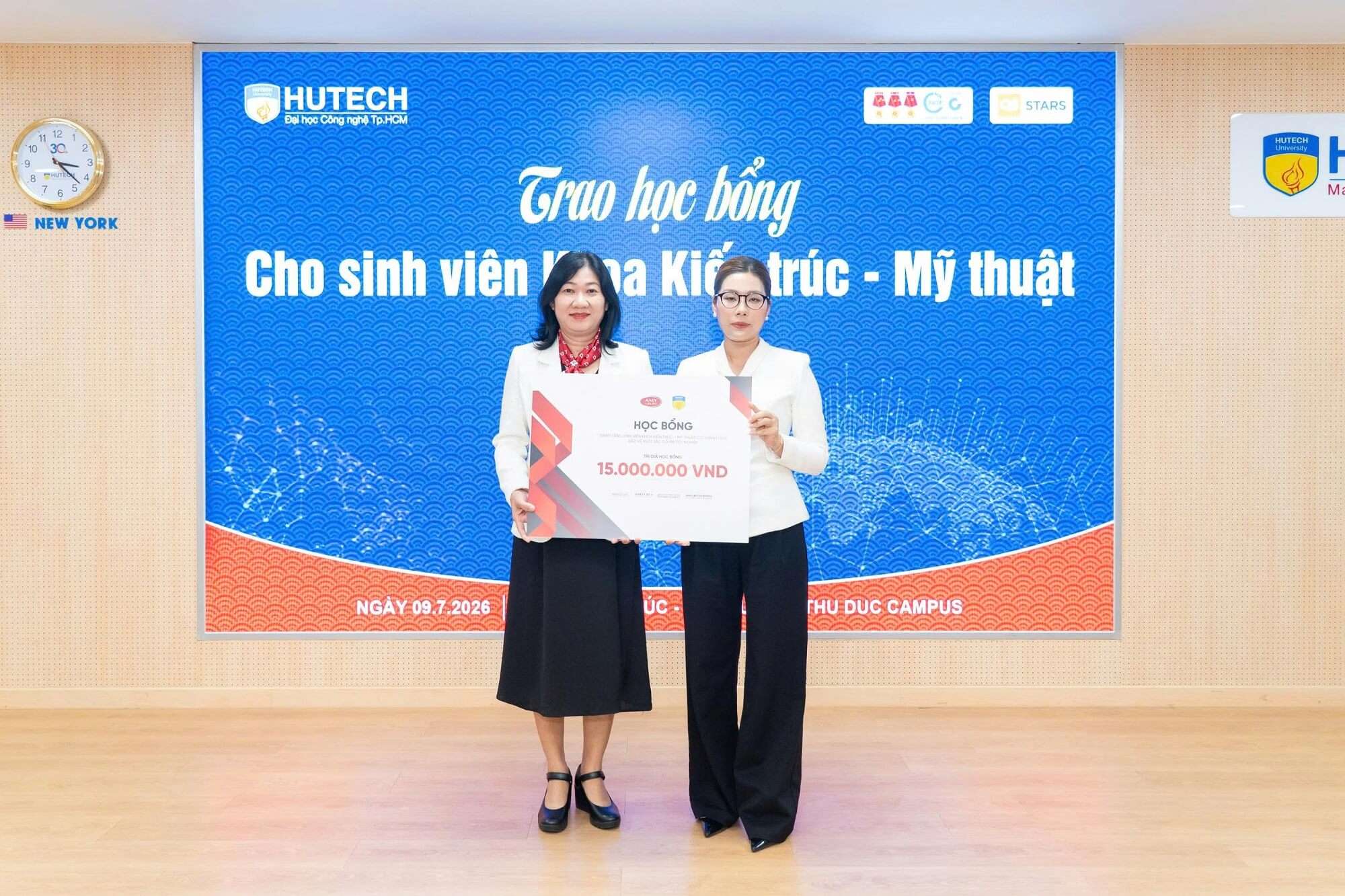 amy-grupo-x-hutech-ky-ket-hop-tac-uom-mam-the-he-thiet-ke-tuong-lai-5.jpg