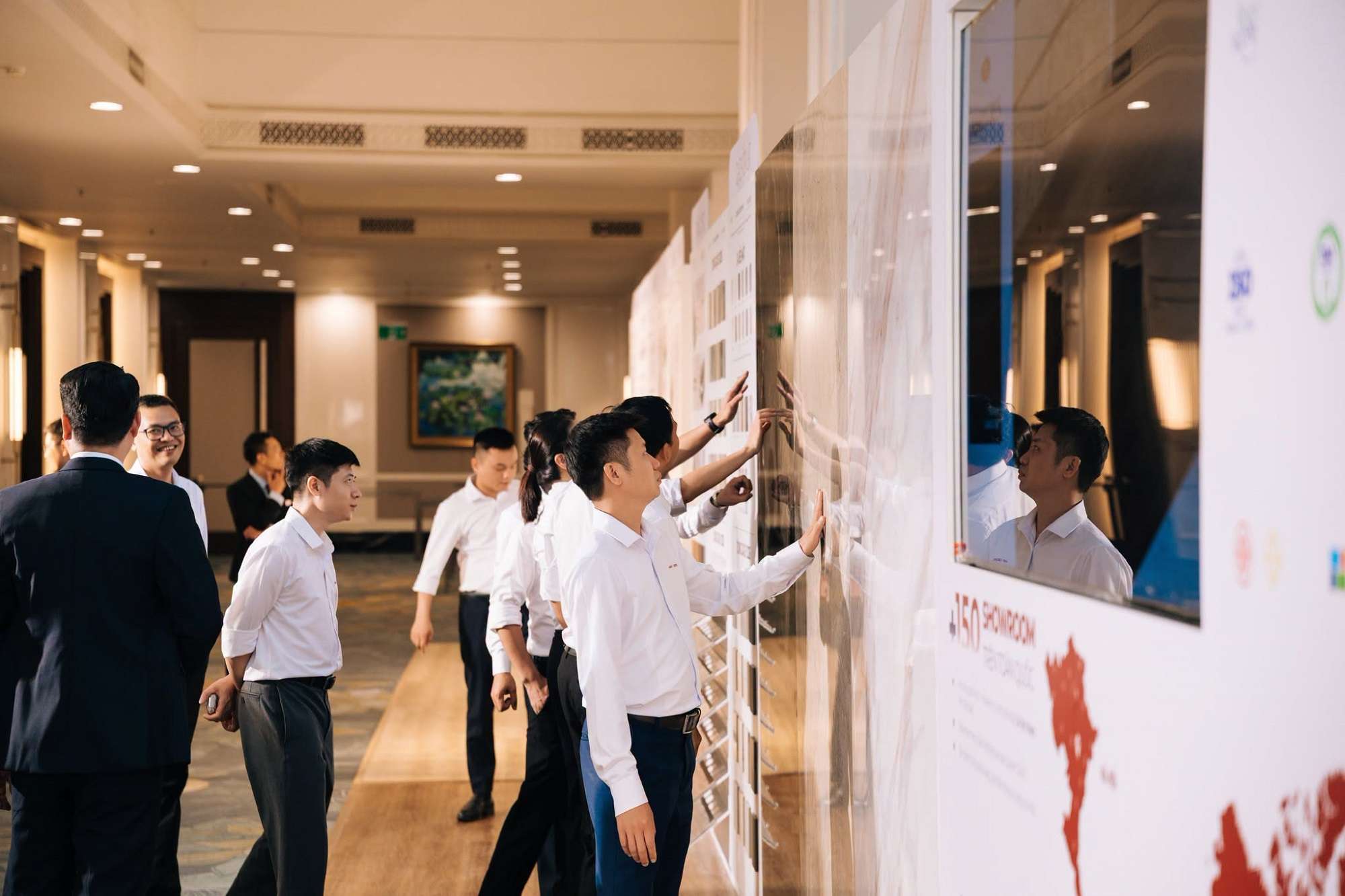 amy-grupo-investor-roadshow-2026-vuon-tam-vi-the-lan-toa-thanh-cong-4.jpg