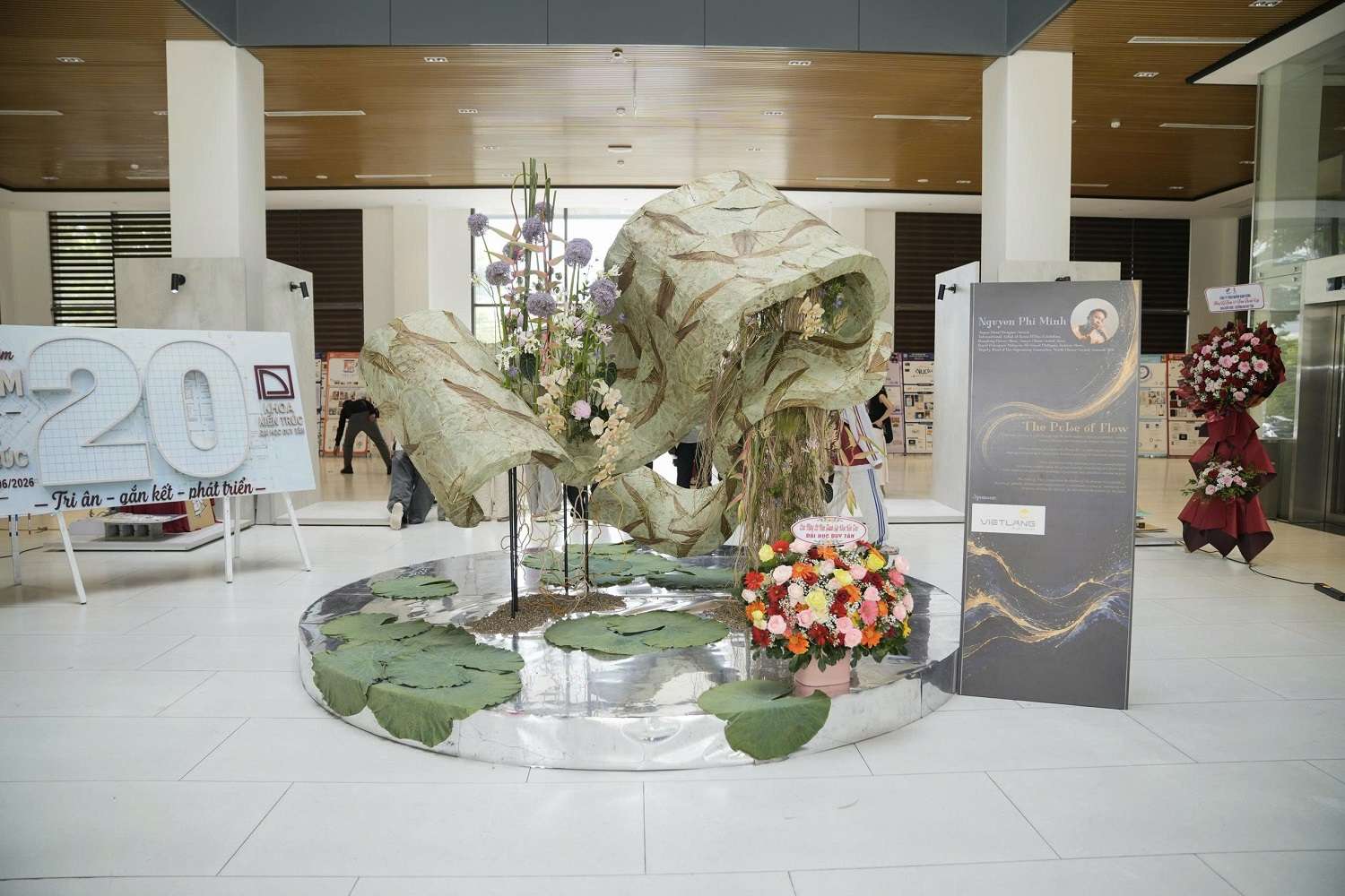 tu-giang-duong-den-cong-trinh-hanh-trinh-20-nam-kien-tao-gia-tri-3.jpg