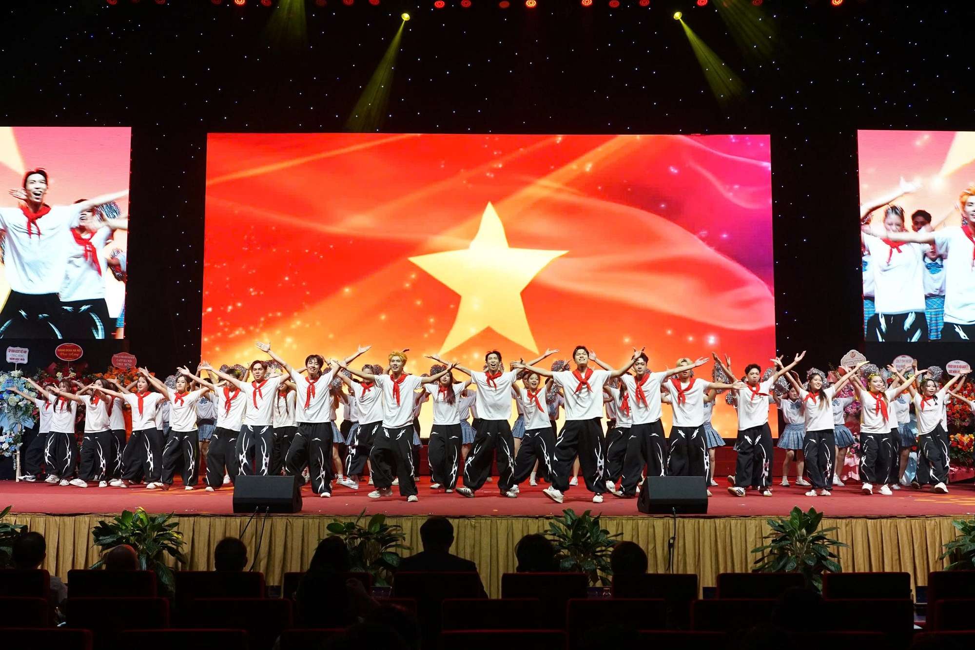 amy-grupo-truong-dai-hoc-mo-ha-noi-mo-ket-noi-mo-co-hoi-mo-tuong-lai-4.jpg