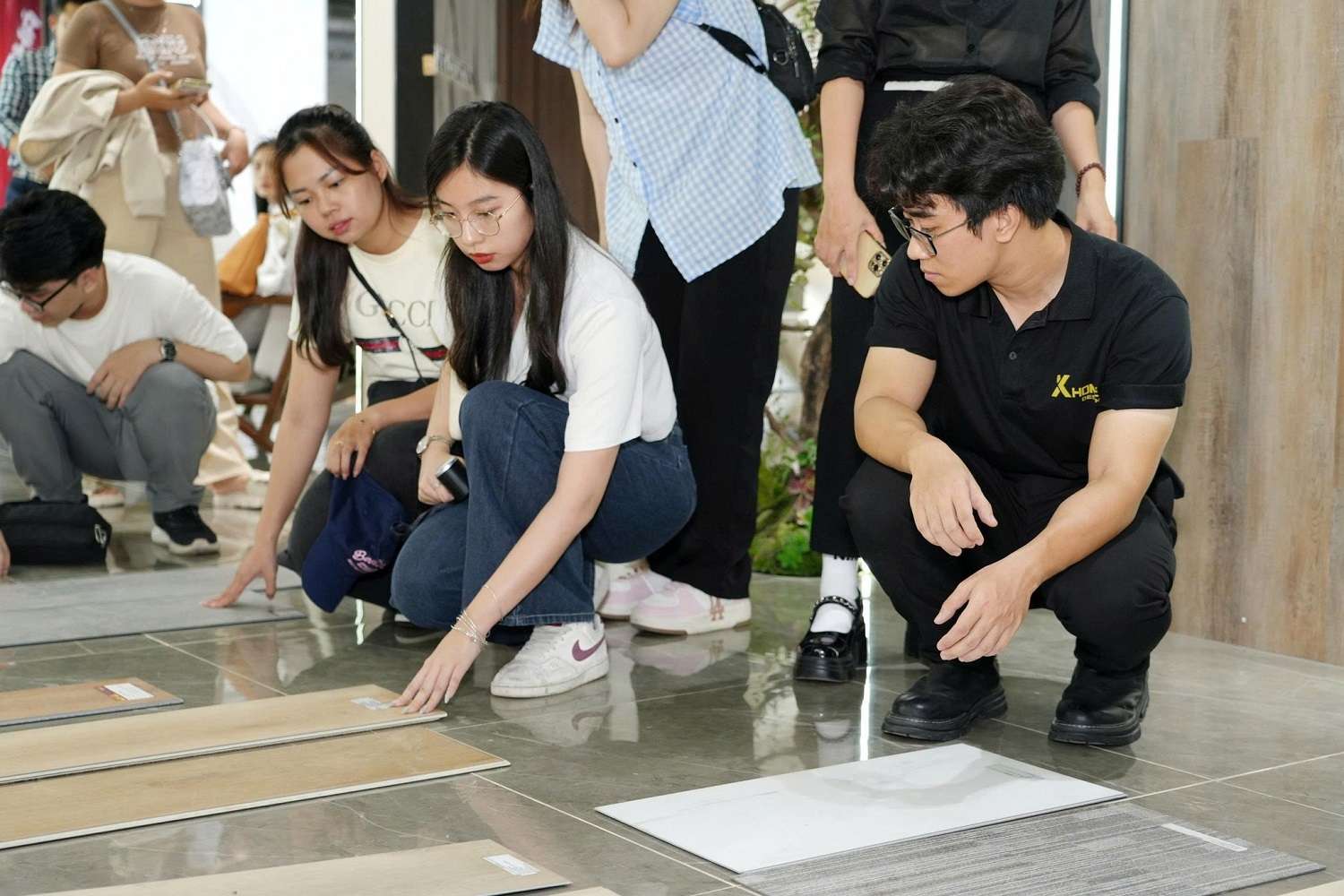 ket-noi-chien-luoc-amy-grupo-don-tiep-npp-hoang-gia-hai-phong-va-xhome-den-tham-va-lam-viec-14.jpg