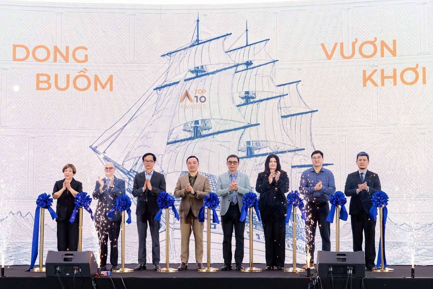 AMY GRUPO & TOP 10 AWARDS 2025: KHI VẬT LIỆU CÙNG KIẾN TRÚC "DONG BUỒM" VƯƠN XA