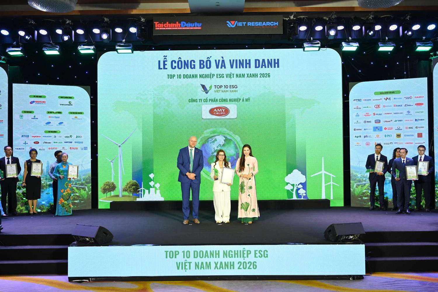 amy-grupo-ghi-danh-top-10-doanh-nghiep-esg-viet-nam-xanh-2026-7.jpg