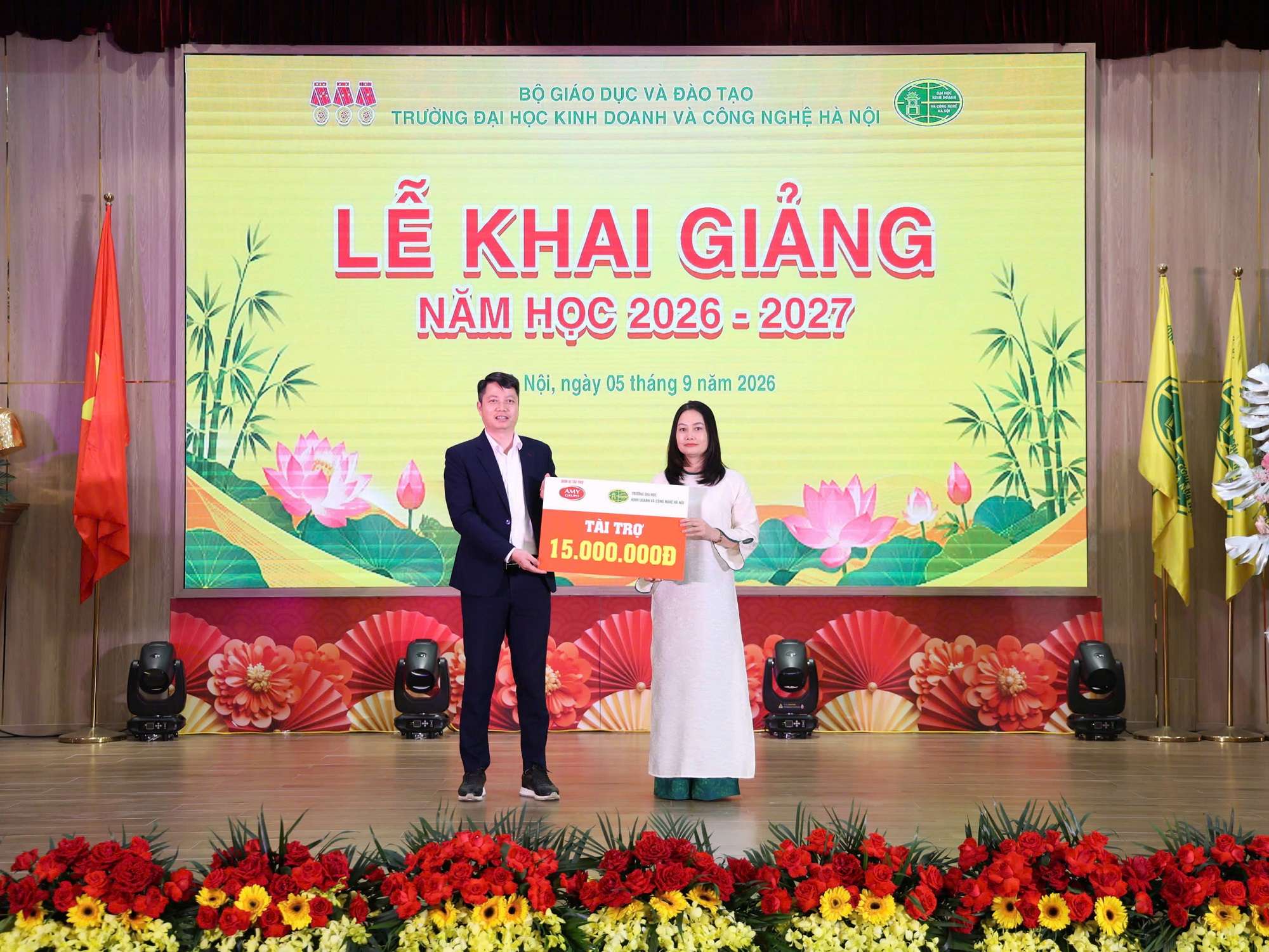 AMY GRUPO gửi niềm tin vào thế hệ tương lai tại Trường Đại học Kinh doanh và Công nghệ Hà Nội