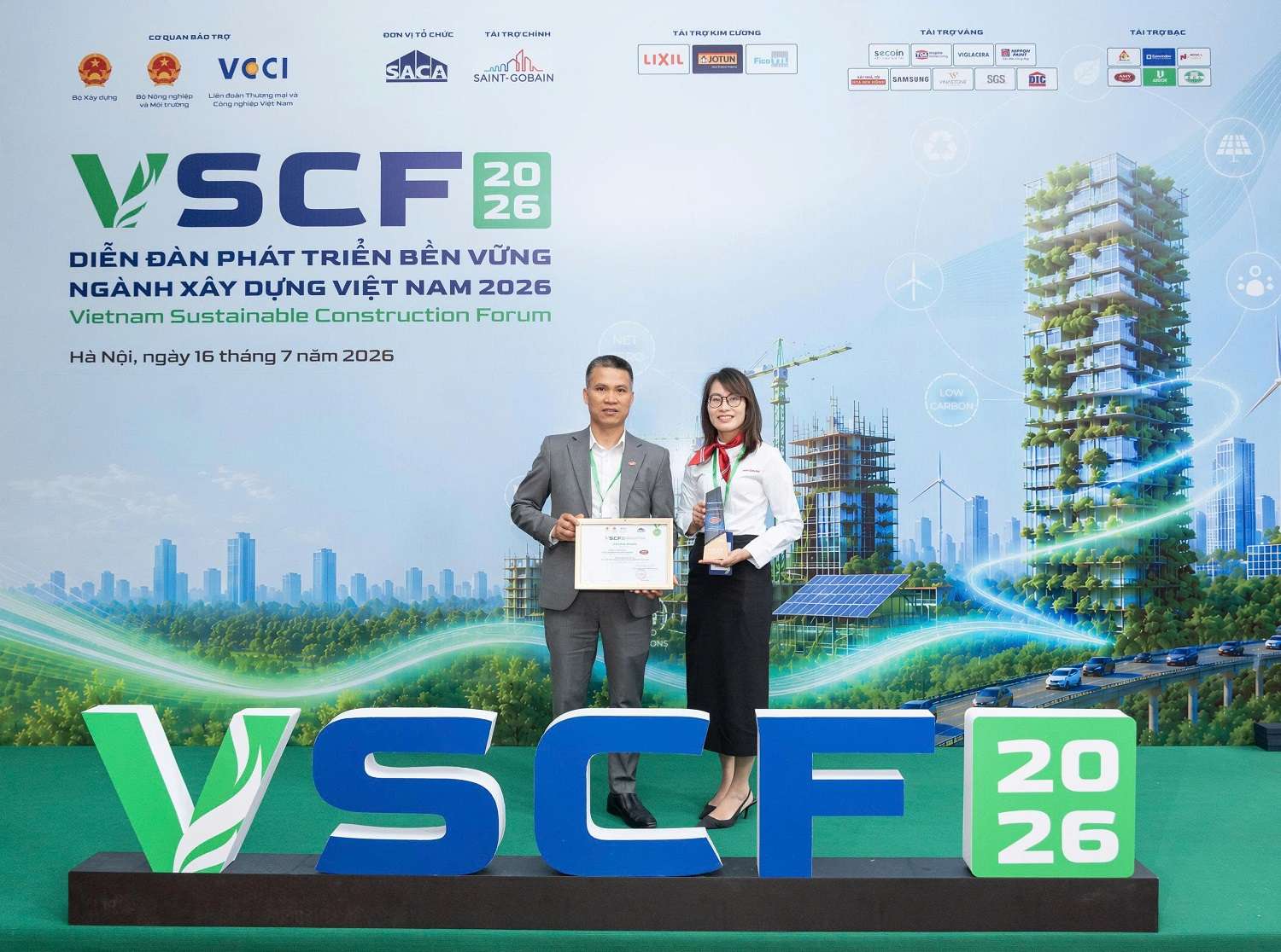 amy-grupo-duoc-vinh-danh-doanh-nghiep-tien-phong-phat-trien-ben-vung-nganh-xay-dung-viet-nam-2026-3.jpg