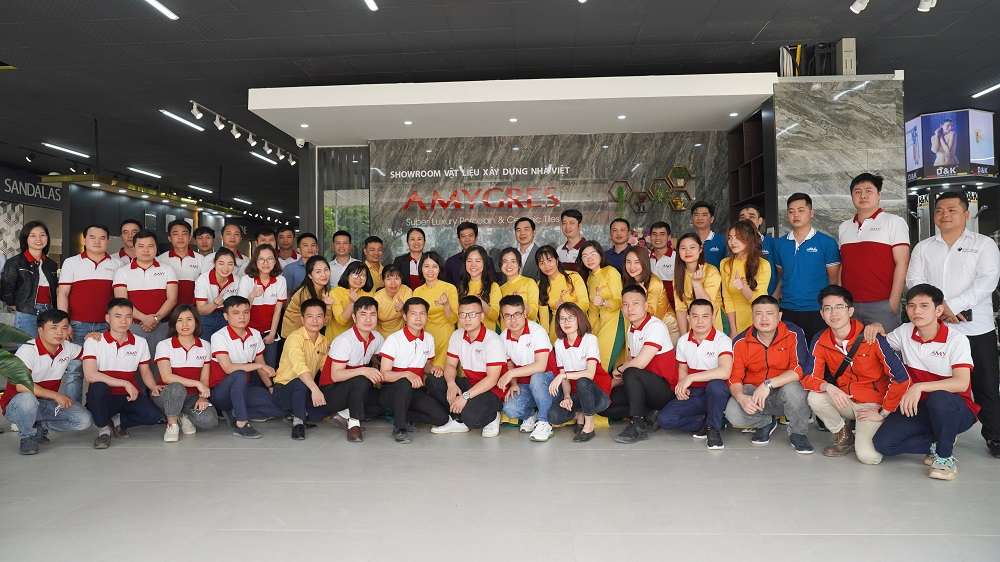 amy-grupo-tham-quan-showroom-npp-hung-yen-npp-ninh-binh-ket-noi-de-phat-trien-3.jpg