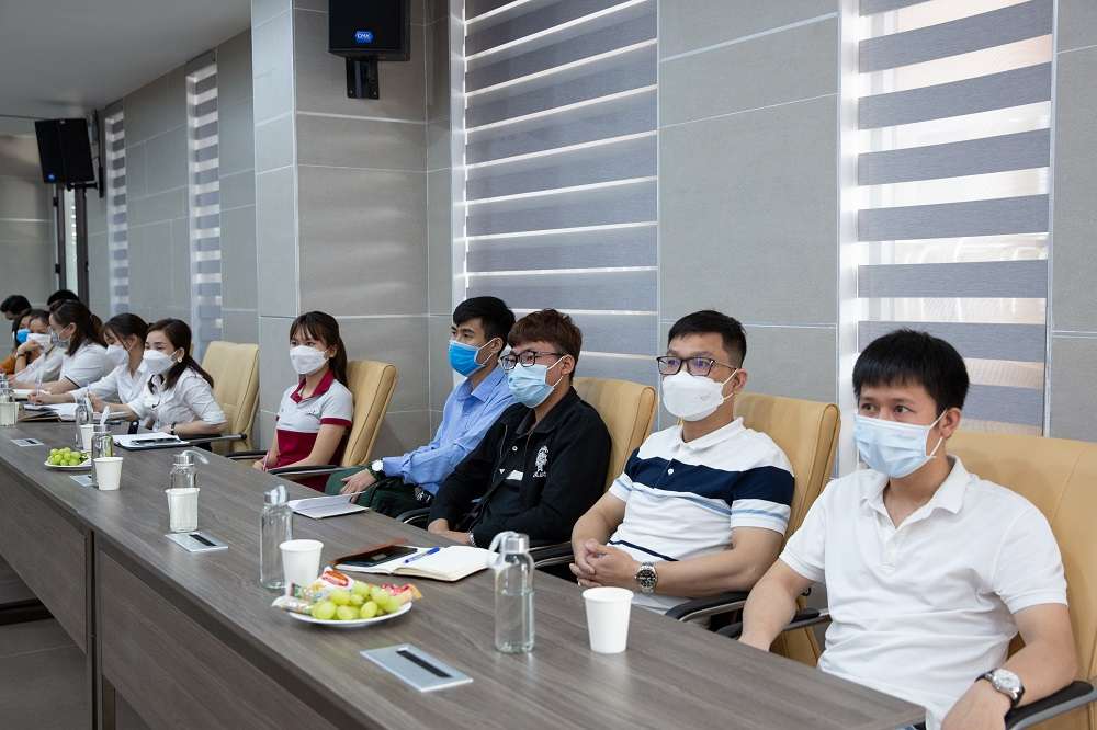 chao-mung-npp-xuan-thanh-npp-minh-phu-du-buoi-dao-tao-tai-amy-grupo-3.jpg