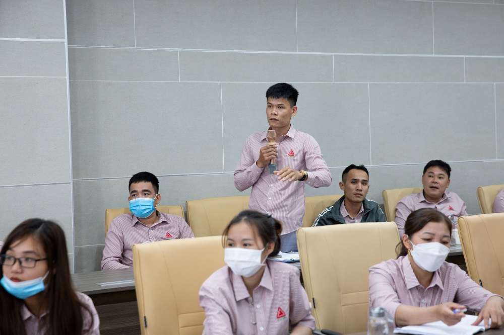 chao-mung-npp-xuan-thanh-npp-minh-phu-du-buoi-dao-tao-tai-amy-grupo5.jpg