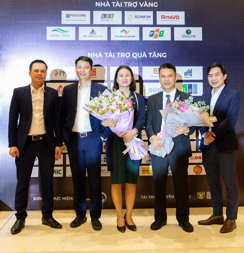 top-100-giai-thuong-sao-vang-dat-viet-nam-2021-goi-ten-amy-grupo-1.jpg